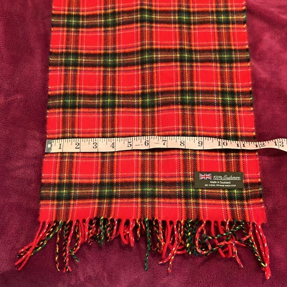 100% Scottish Cashmere Red Plaid Fringe Scarf - Picture 4 of 5